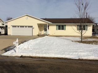 506 B Ave, Atkins, IA 52206