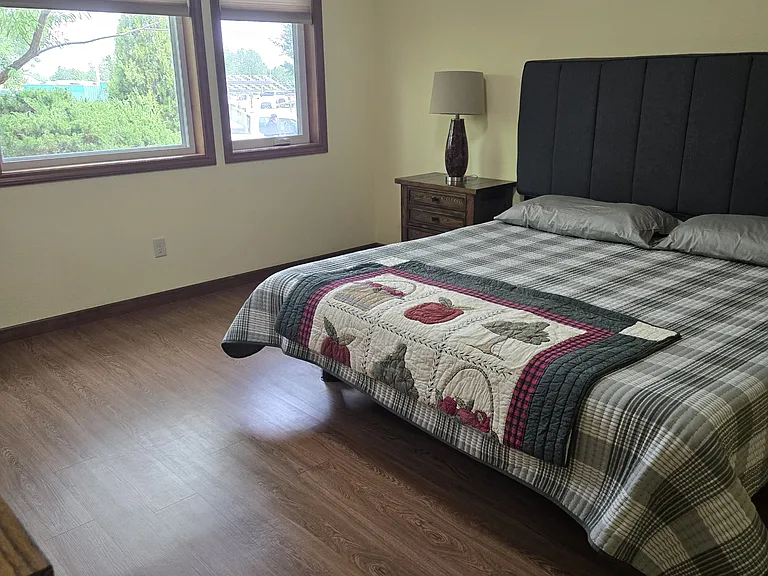 1251 Kinnikinnick Ct — Photo 10