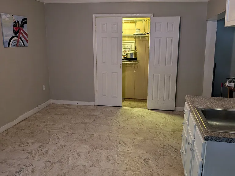 30 Tempie Dr #2 — Photo 1