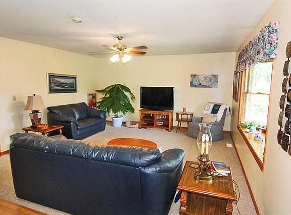 4th image of 236 Woodview Ln