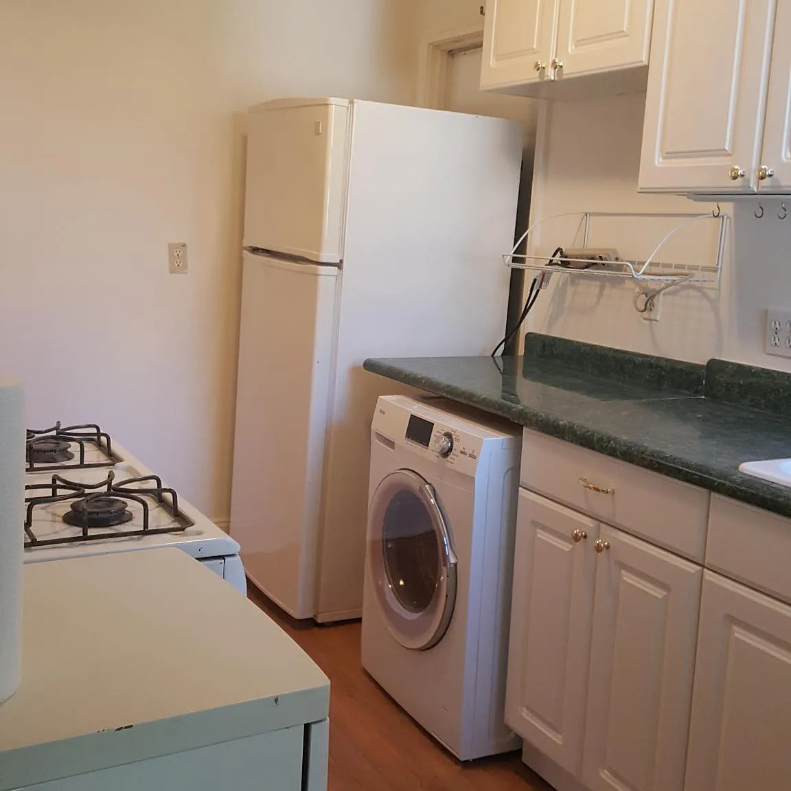 2 bed, 1047 sqft, $1,200 — Photo 4