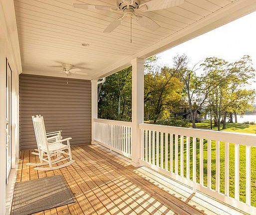 Front porch overlooking Ohio River on other side of street
