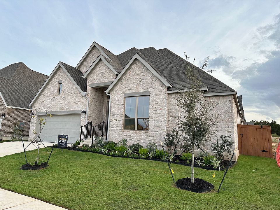 1st image of 630 Sam Houston Dr
