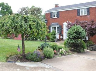 202 Arla Dr, Pittsburgh, PA 15220