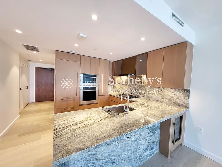 1100 Ala Moana Blvd #2607 — Photo 2
