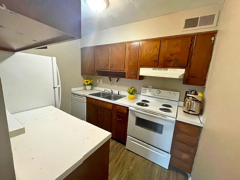 Welcome Home to Orchard Apartments Comfort and Convenience in Muncie — Photo 14