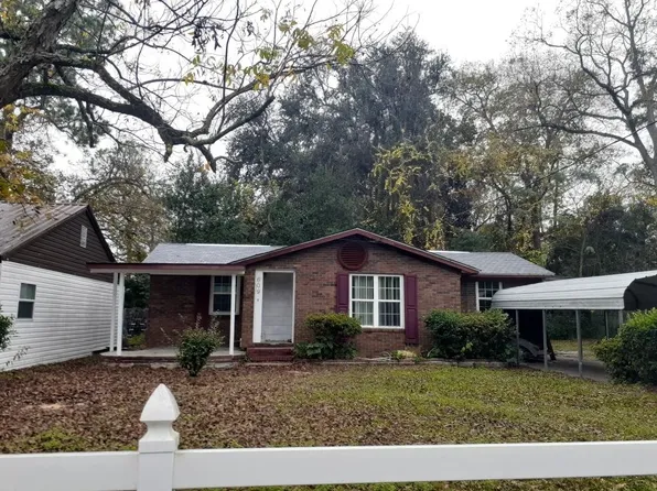 609 Quarterman St, Waycross, GA 31501