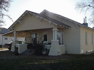 809 A St, Benkelman, NE 69021