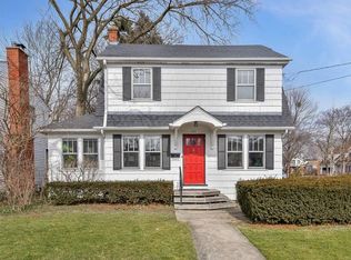 515 E Prairie Ave, Wheaton, IL 60187