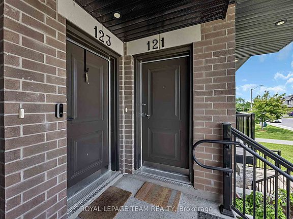 3rd image of 121 Fairweather St