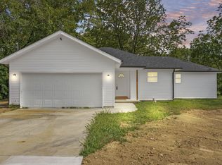 1820 N Marlan Avenue, Springfield, MO 65803