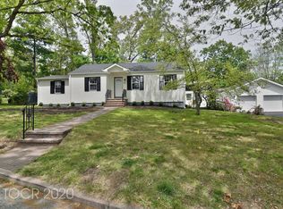 31 Strong St, Mahwah, NJ 07430