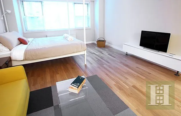 Rented by Halstead Real Estate | media 28