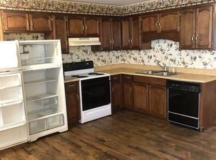 2004 Whitaker Rd APT 3, Athens, TN 37303