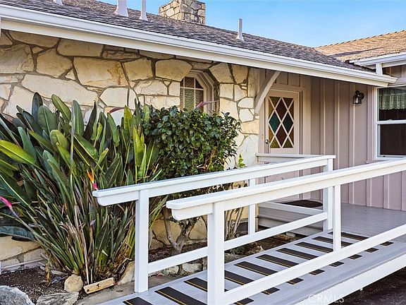 4th image of 103 Old Summit Rd