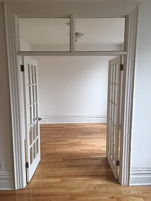 Rented by Compass | media 21