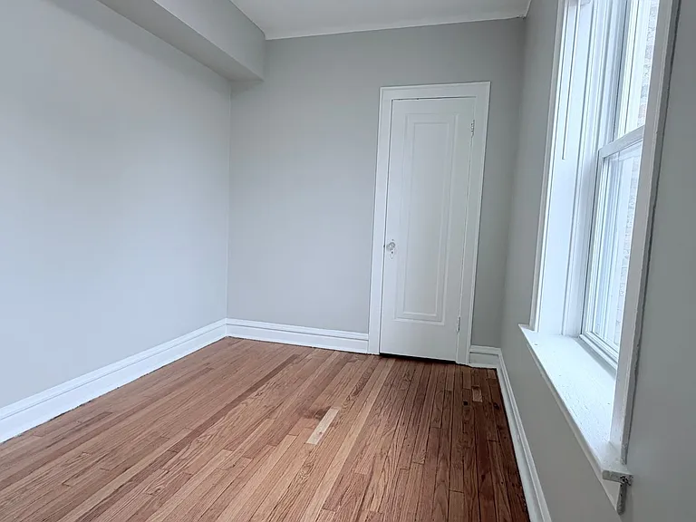 4235 W 26th St #10 — Photo 8