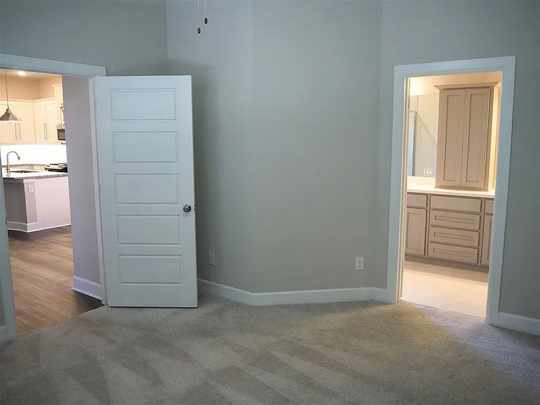 701 Matchbox St — Photo 13