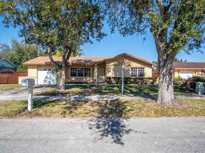 14779 SW 71st Ln, Miami, FL, 33193