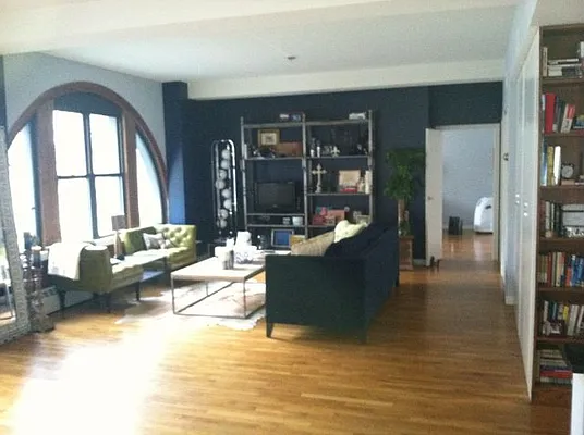 Rented by Skygroup Realty | media 35