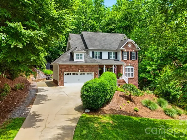 5780 Crown Ter, Hickory, NC 28601