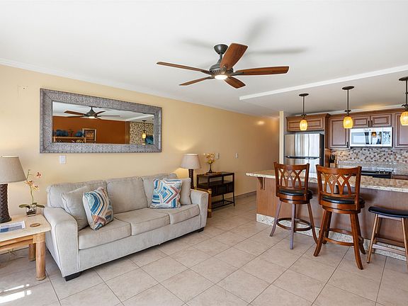 3rd image of 1310 Uluniu Rd #202