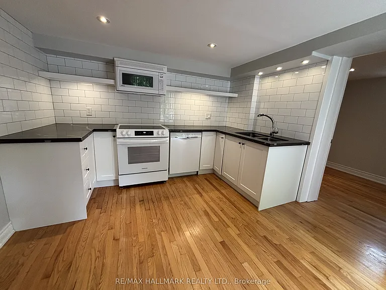 306A Clendenan Ave #A — Photo 2