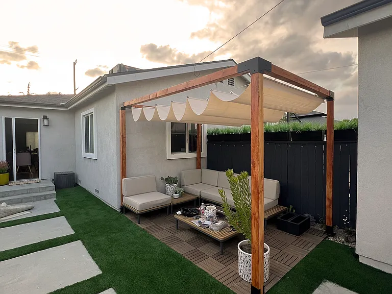 7758 Tujunga Ave — Photo 14
