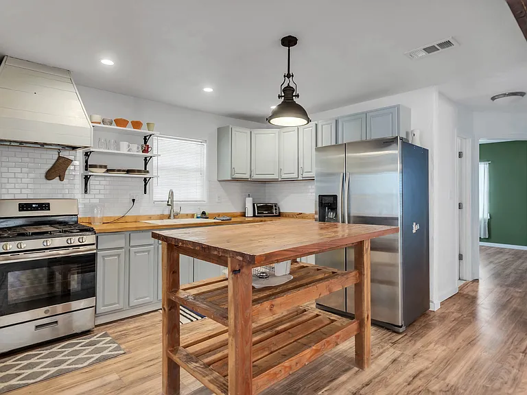 2406 Park Blvd — Photo 8