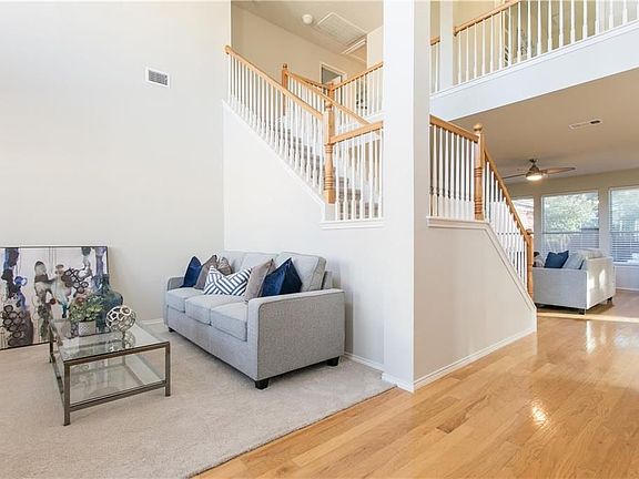 4th image of 3605 Abelia Dr
