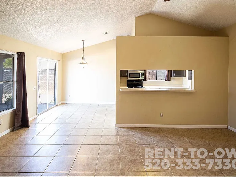 8661 N Newhill Ave — Photo 6
