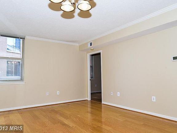 5th image of 3830 9th St N APT 409W
