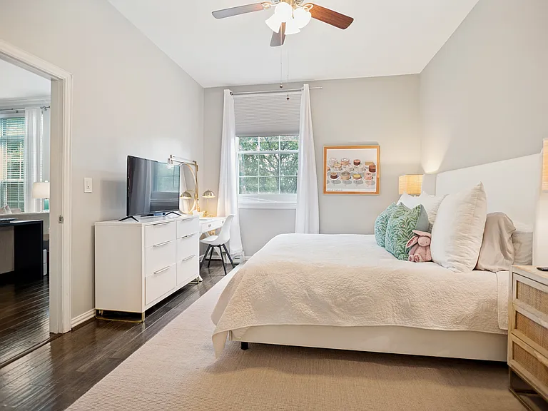 2305 Worthington St #213 — Photo 12