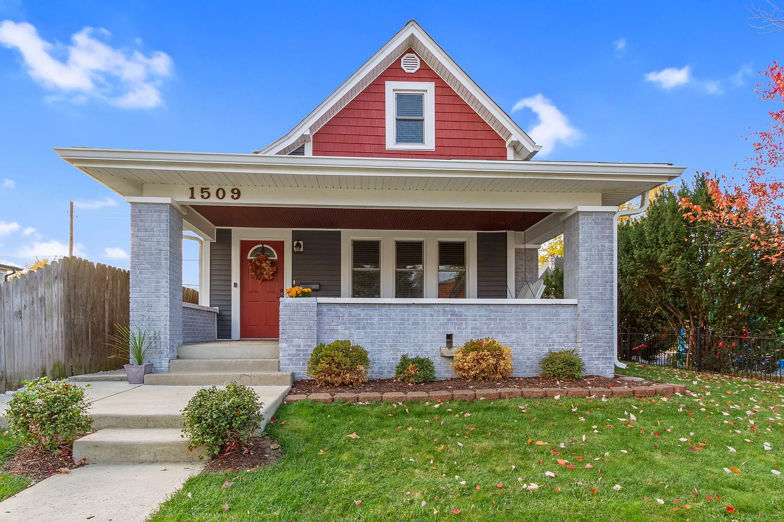 1509 Hoyt Ave photo 1