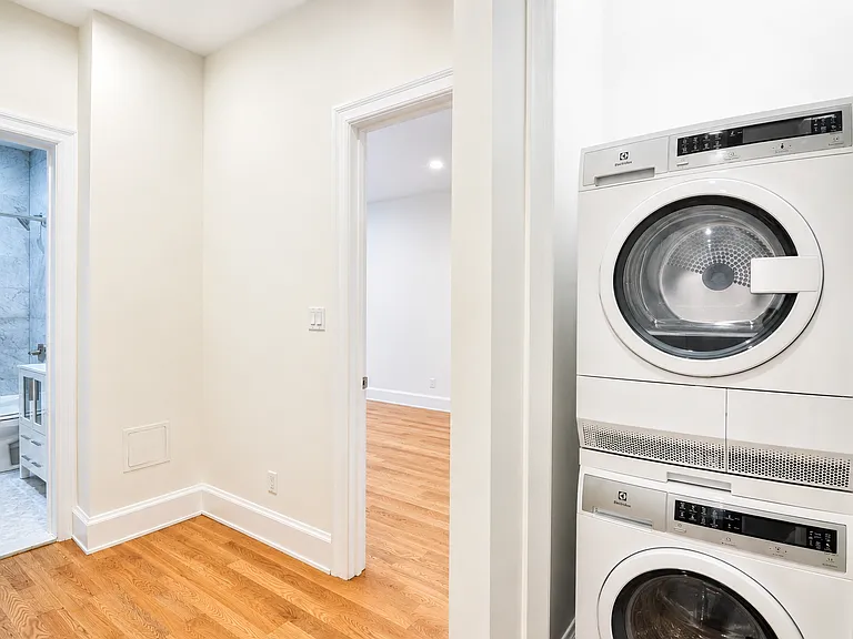 305 Riverside Dr #10A — Photo 16