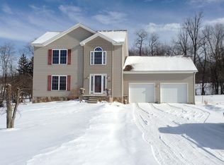 137 Abby Ln, Friedens, PA 15541