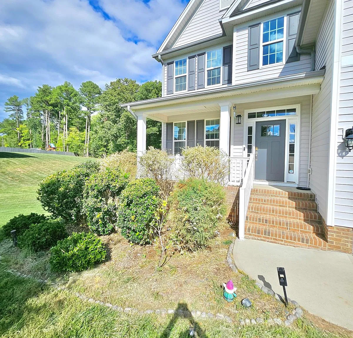 4 bed, 2673 sqft, $3,000 — Photo 2