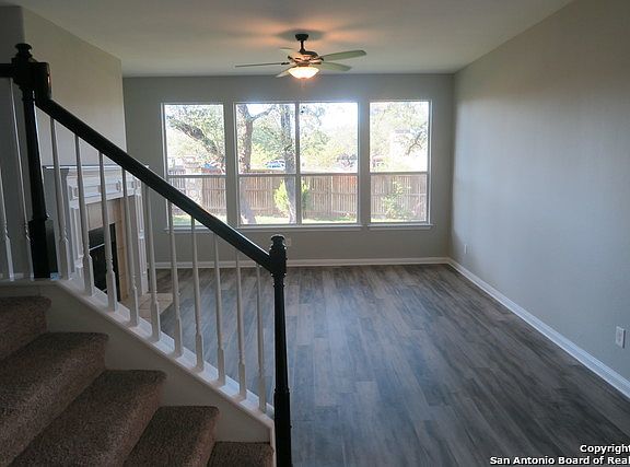 5th image of 26011 Copperas Ln