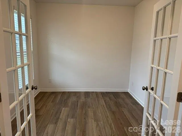 3 bed, 2.5 bath, $2,500 — Photo 3