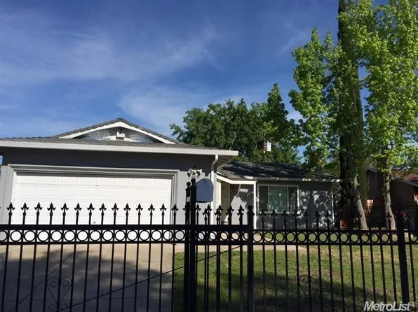 7309 Benbow St, Sacramento, CA 95822