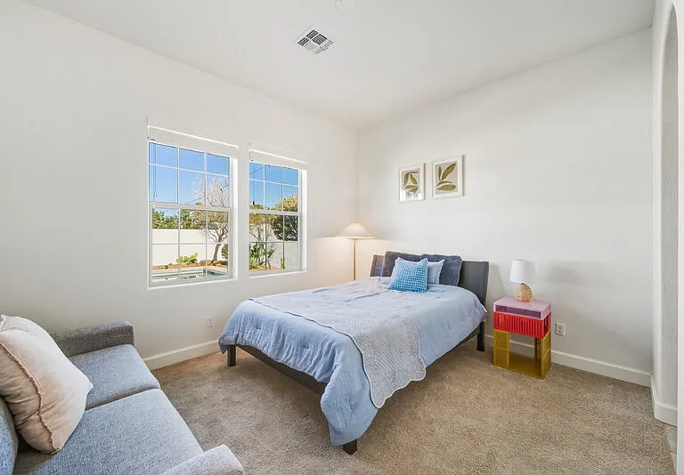 3930 E Iris Dr — Photo 11