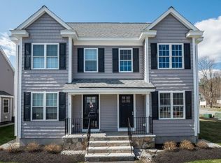 1 Pumpkin Cir #28, Tyngsboro, MA 01879