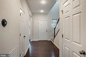 3 bed, 2.5 bath, 3206 sqft, $3,395 — Photo 3
