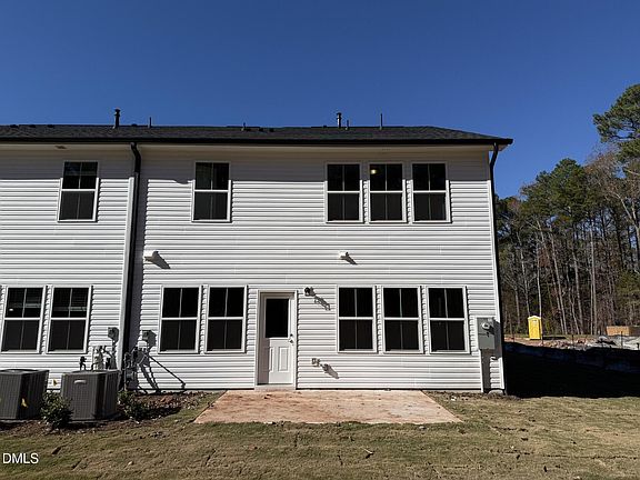 3rd image of 3518 Pelican Ln