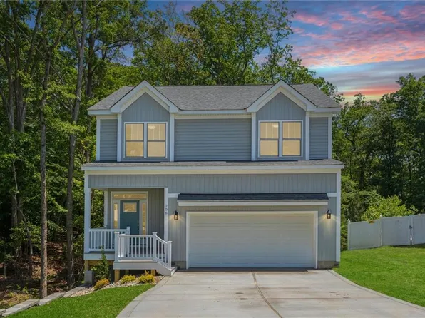 206 Loon Ct, Newport News, VA 23606