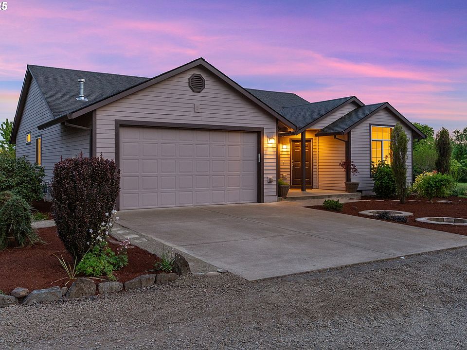 1st image of 21805 Boones Ferry Rd NE