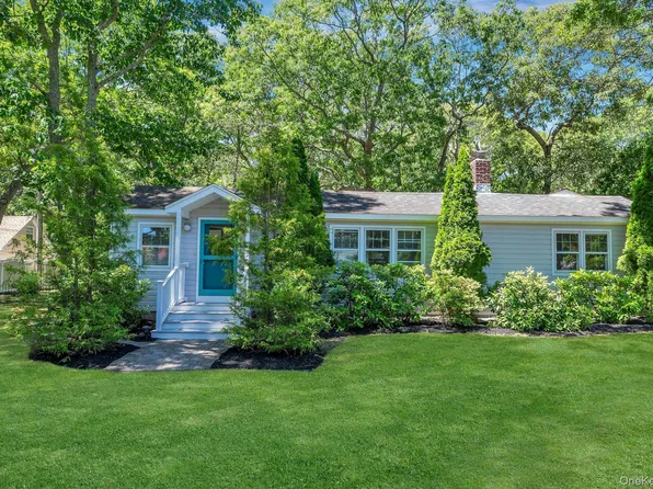 420 Sigsbee Road, Mattituck, NY 11952