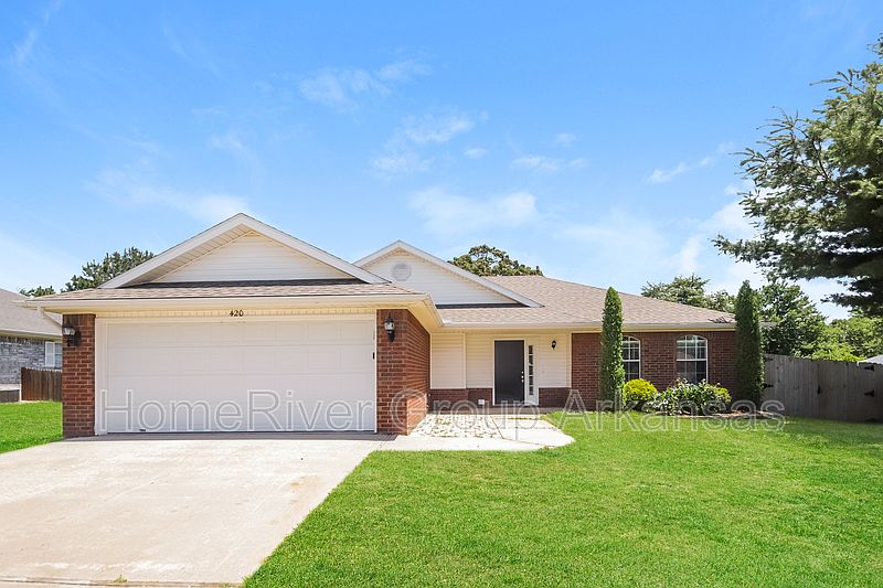 1st image of 420 Sun Meadow Dr