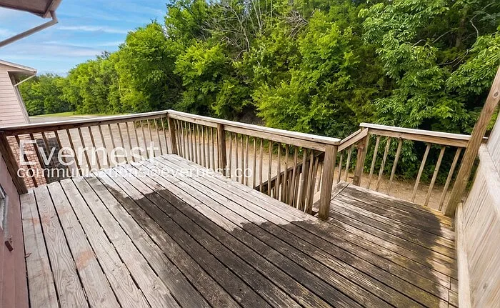5114 Linbar Dr — Photo 10