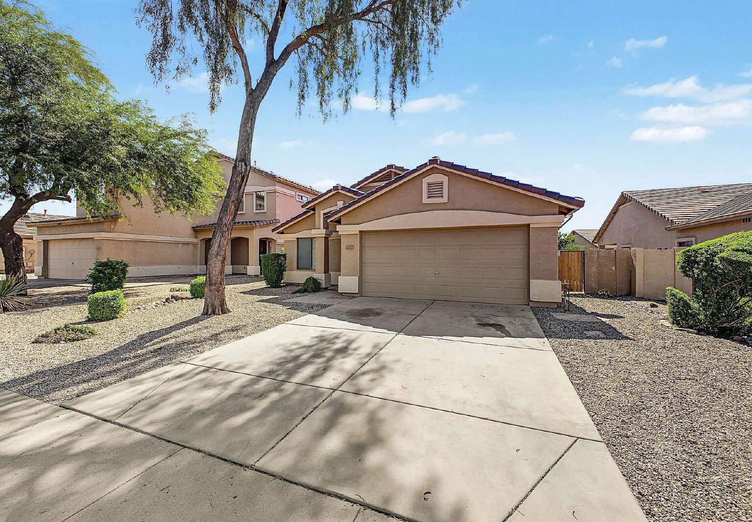 4 bed, 2.0 bath, 1695 sqft, $2,195 — Photo 3